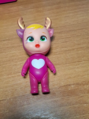 Mini Cry Babies doll used