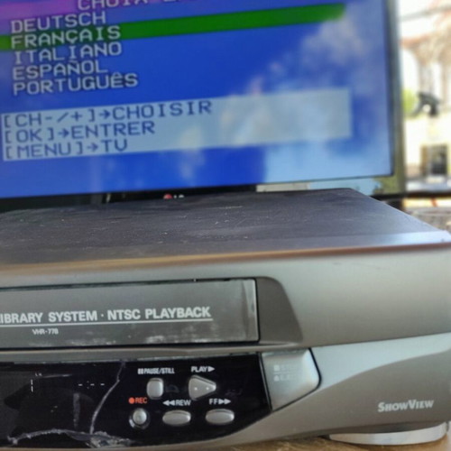 Sanyo VHR-778G VHS video player for parts