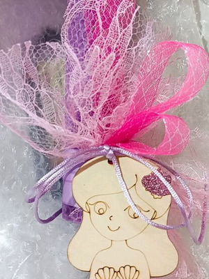 Mermaid Easter Candle new, aromatic in purple and pink