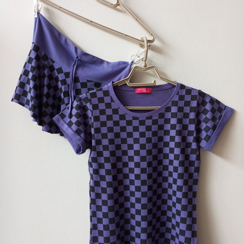 T-shirt and skirt set with checkerboard pattern purple and black new