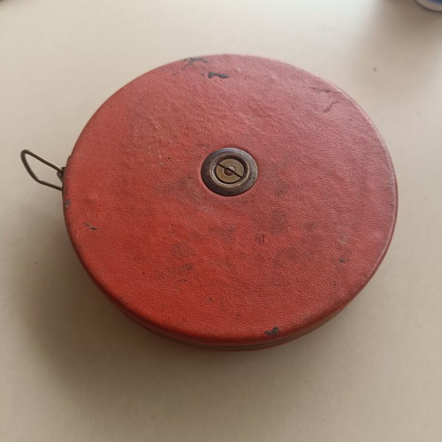 Vintage measuring tape 25 m used, leather case
