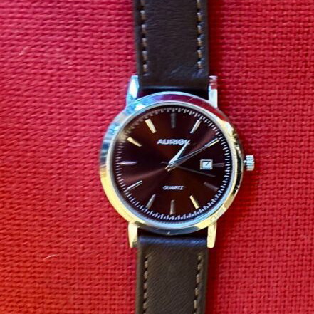 Auriol Quartz watch like new, classic minimal design