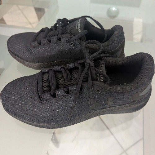 Under Armour UA W Charged Pursuit 2 athletic shoes new, size 38