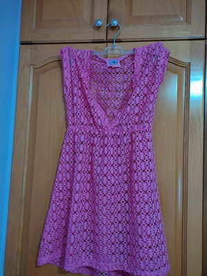 Children's mesh kaftani like new, size 12-14, bright pink Look