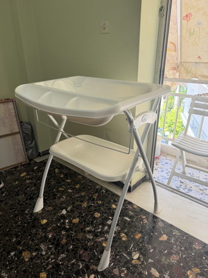 Baby Bathing and Changing Station new condition