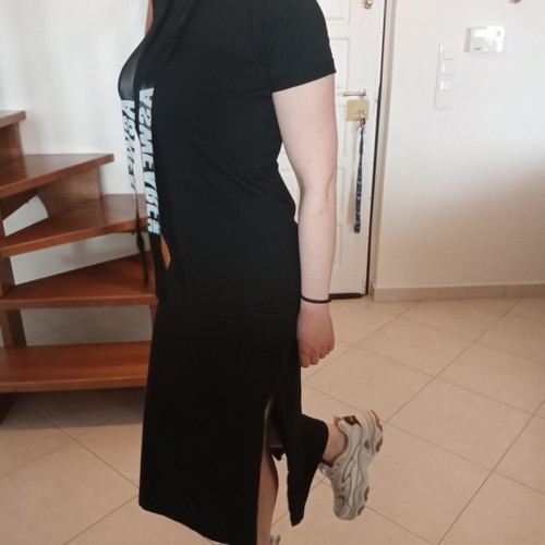 Hoodie dress black modern with side split like new