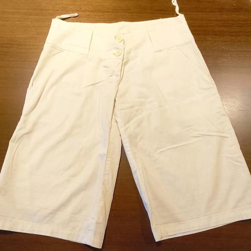 Obsession fashion women's bermuda shorts XS white like new