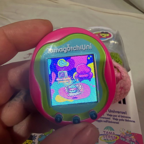 Tamagotchi Uni Pink virtual pet like new with box and accessories