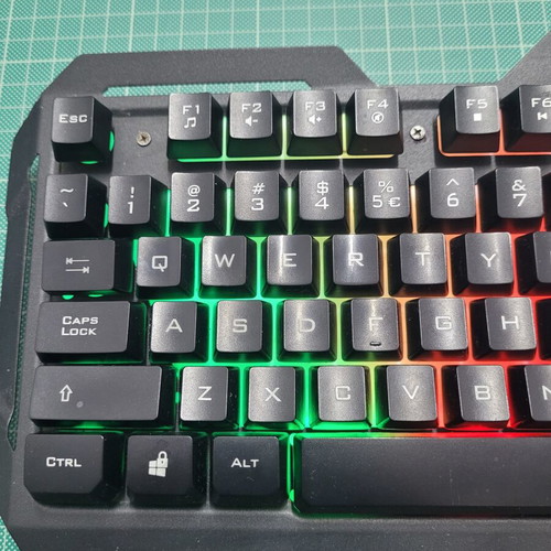 Trust GXT 856 Torac Gaming Keyboard RGB used
