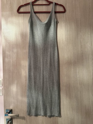 Xs dress Pink Woman gray like new with back slit