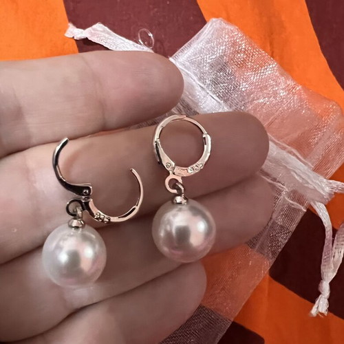 Hoop earrings with small artificial pearls and 925 silver like new