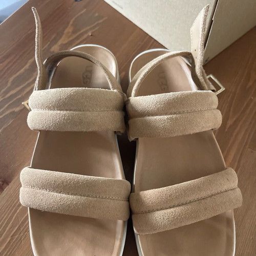Ugg Australia women's sandals like new, size 36, beige