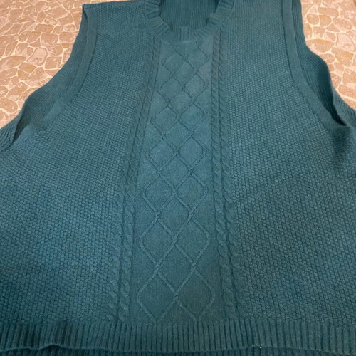 Kazaka vest used, very soft knit