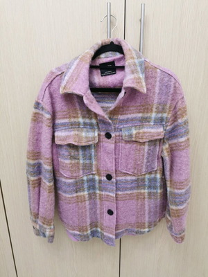 Overshirt Bershka μεταχειρισμένο ροζ-μωβ καρό, ζεστό oversize