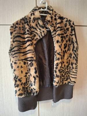 Fur jacket like new, size S/M, multicolored