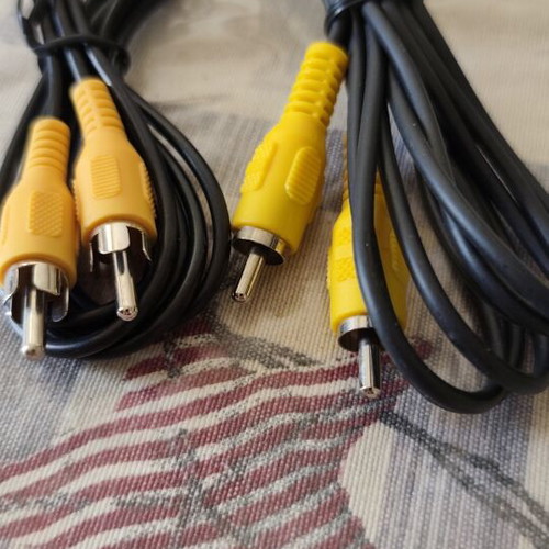RCA cable pair new for analog video and audio signal