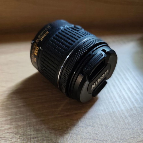 Nikon 18-55mm VR lens like new