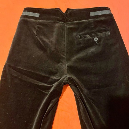 Zara velvet black bermuda with decorative trim, size S, like new