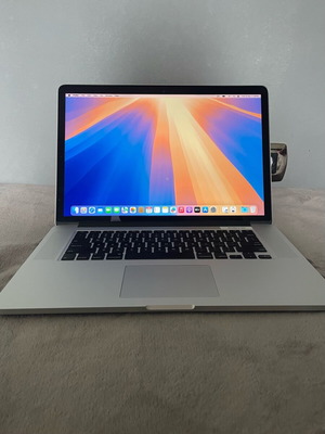 MacBook Pro Retina 15inch Intel i7