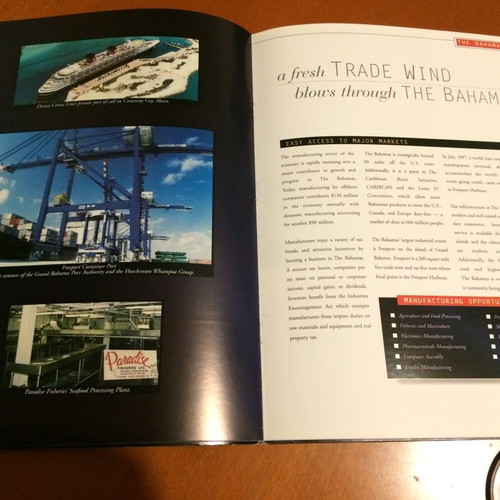 The Bahamas book like new, 28 pages