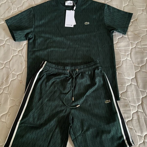 Lacoste set t-shirt and shorts new, all sizes