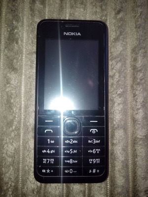 Συσκευή παλαιού κινητού τηλεφώνου Nokia RM 840, για ανταλλακτικά ή επισκευή
