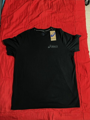 Asics t-shirt καινούργιο, μέγεθος XL, μαύρο