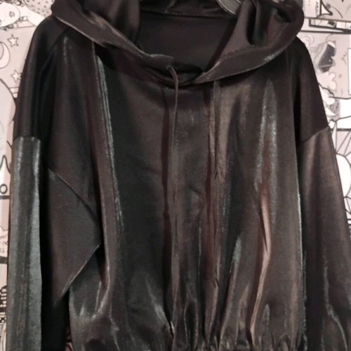 Crop top light fleece black like new, one size