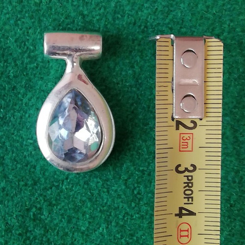 Charm solitaire necklace with blue semi-precious stone new