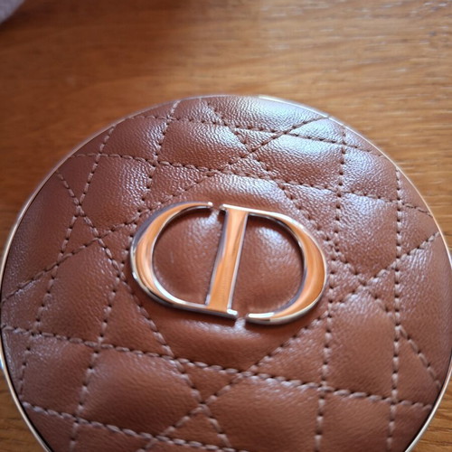 Dior bronzer new with pouch