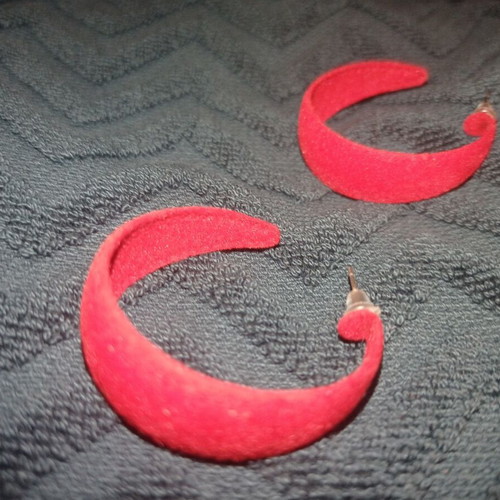 Earrings new, pack of 2 pairs with studs, red and gold