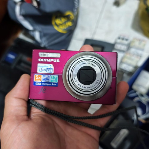 Olympus FE-5010 camera like new
