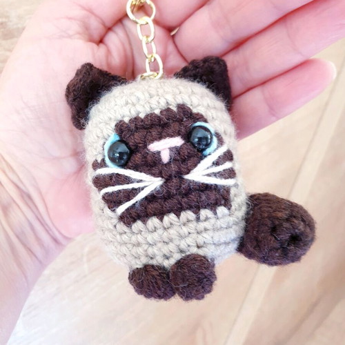 Siam Cat Amigurumi Knitted Handmade Keychain new