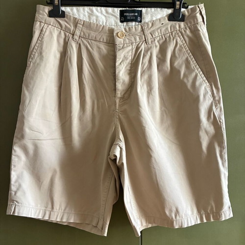 Pull & Bear beige cotton bermuda shorts like new, size M
