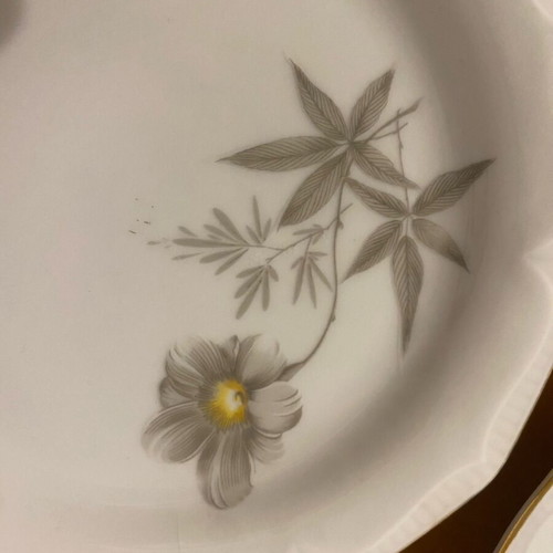 Set of 4 small plates and 1 large vintage plate used with gold detail