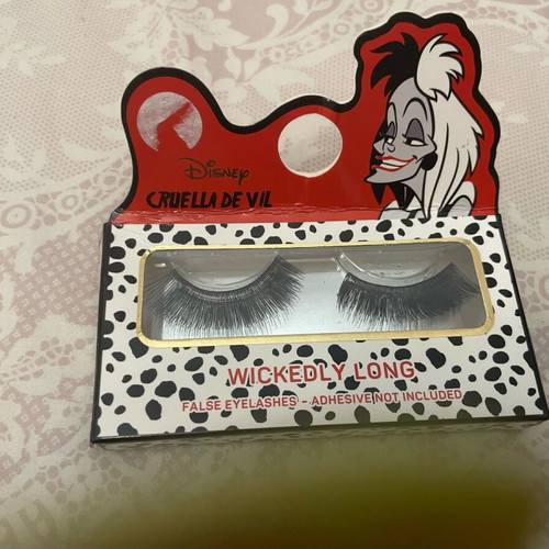 Disney Cruella de Ville eyelashes new