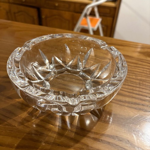 Crystal ashtray set of 2 like new
