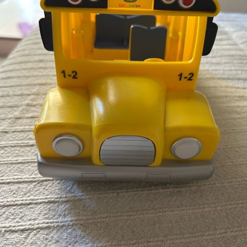 Cocomelon school bus with sounds and figure like new