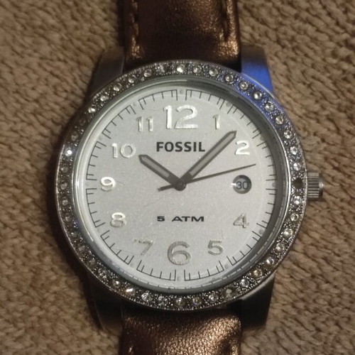 Fossil women's watch like new with three straps 38mm