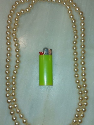 Necklace with double strand pearls like new, fashion jewelry