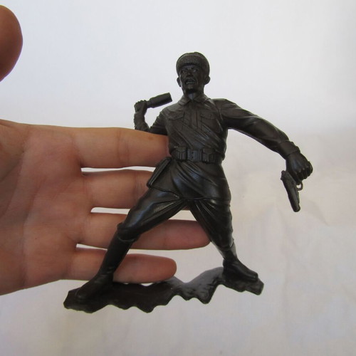 World War II Russian Army Officer Figurine, like new, large size