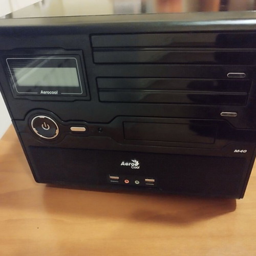 Desktop Aerocool M40 like new, complete desktop PC for office use