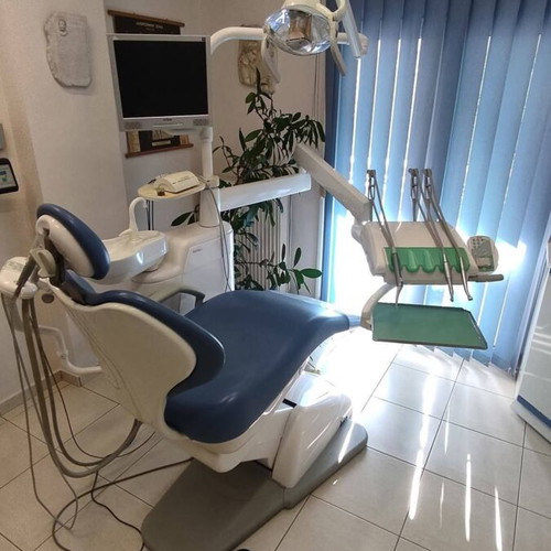 Dental equipment Anthos A3 plus with compressor used