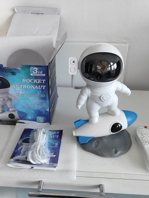 Rocket Astronaut Star Projector 3ης γενιάς καινούργιο με Bluetooth και έλεγχο μέσω app