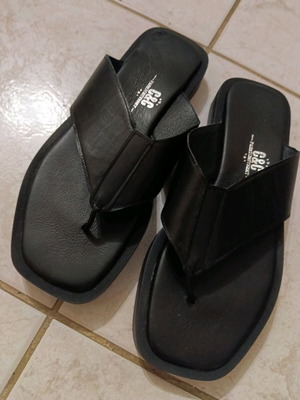 Leather flip-flop new, size 40, black