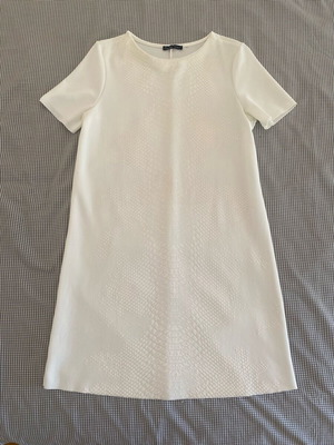 Zara cream mini dress with snake print, like new, size S