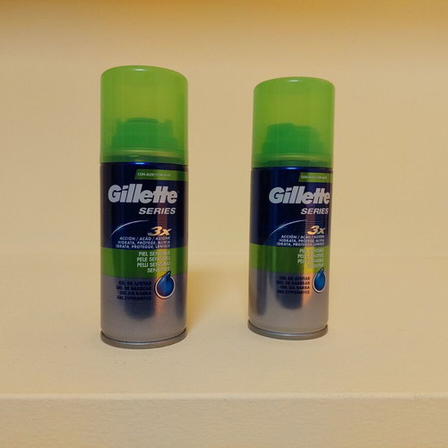 GILLETTE SENSITIVE SHAVING GEL 2 PIECES IN EXCELLENT CONDITION