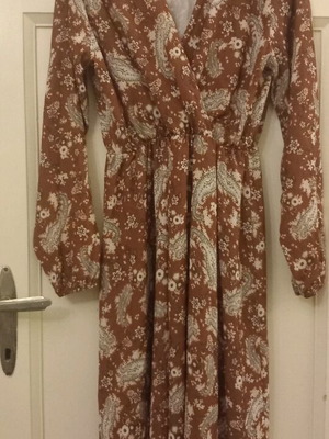 Sublevel autumn dress with paisley pattern new, brown and camel