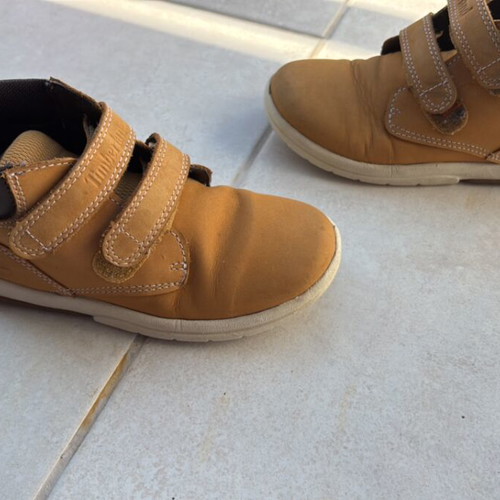 Timberland kids shoes No30 used, yellow boots