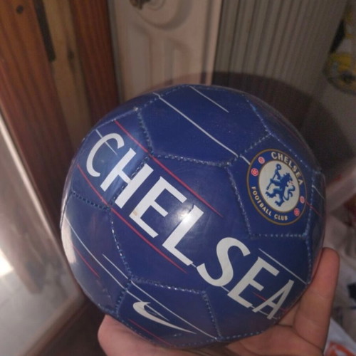 Mini Chelsea FC ball used, excellent condition